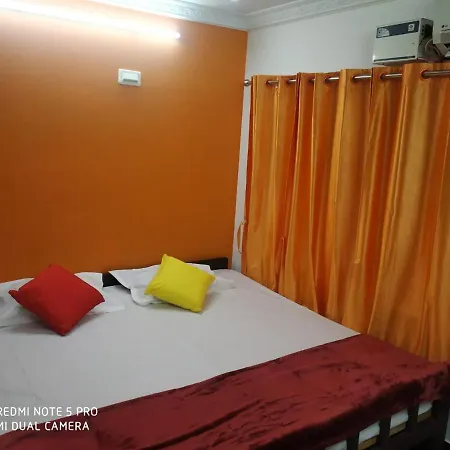 The Coloursinn Home Stays Chennai Exterior photo