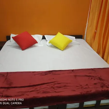 The Coloursinn Home Stays Chennai Exterior photo